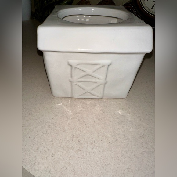 Rae Dunn “Farm Fresh” large jar.  Brand new. - Picture 5 of 9